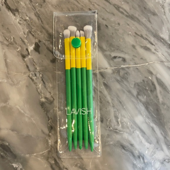 lavish 5 piece brush set